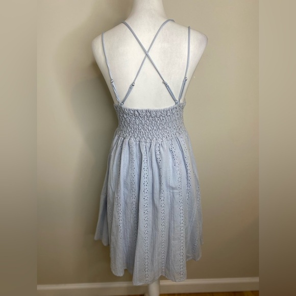 Light Blue Chrysanthemum Embroidered Strappy Cotton Lace Dress Size Large - Picture 3 of 8